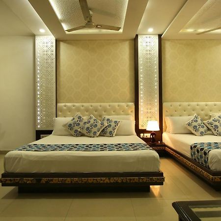 Riya Palace Agra  Buitenkant foto